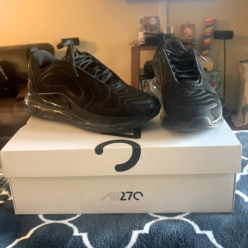 Black Nike Airmax